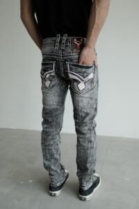 017-Quần jean xám Cricket phối da bò trắng chỉ đỏ trắng xanh