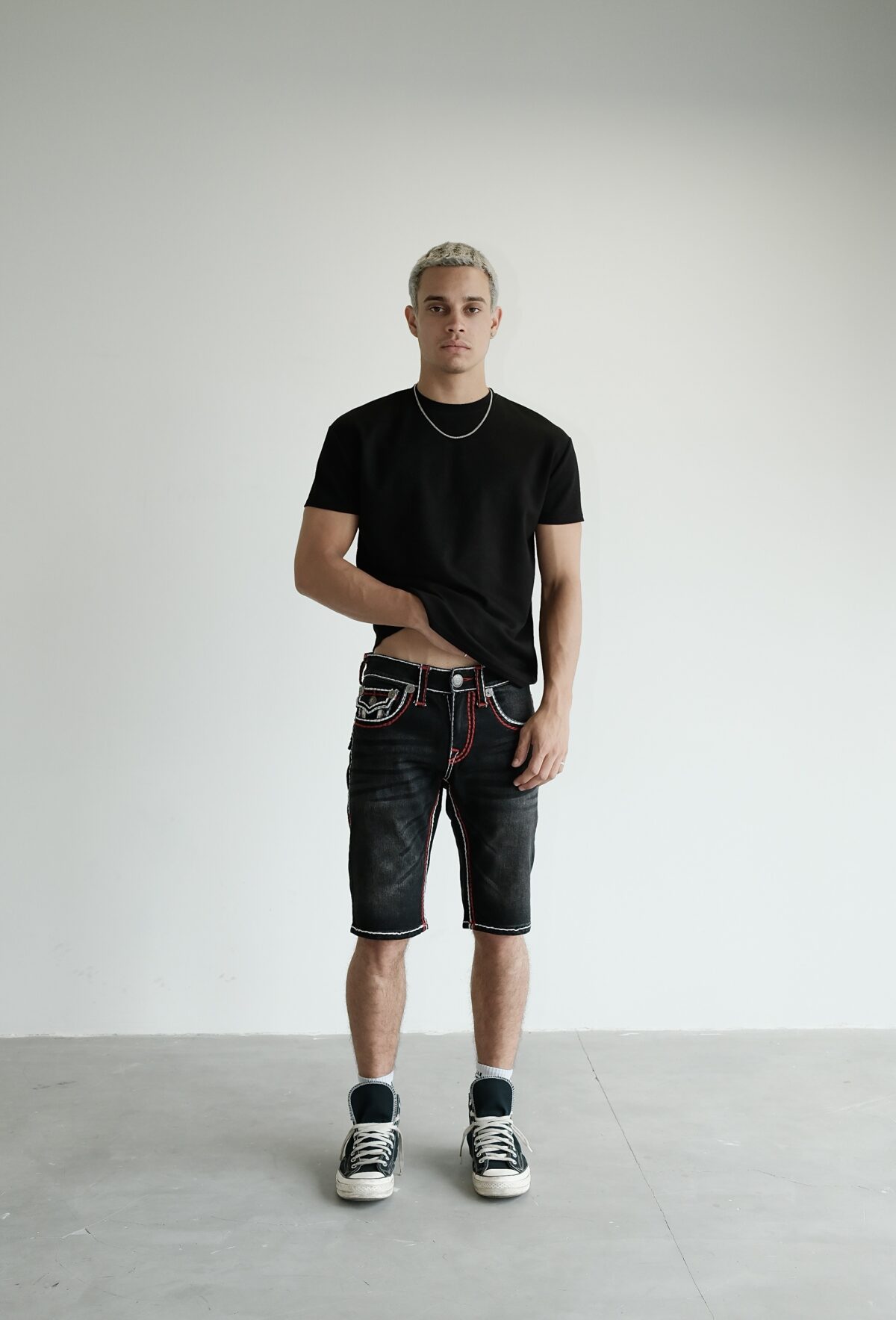 021-Quần jean short ngắn Cricket màu đen chỉ đỏ trắng viền túi nắp